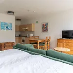 Fewo 19 Residenz Dünenstraße in Binz, Balkon, Strandnah, mit TG Stellplatz, 1-Raum Apartment