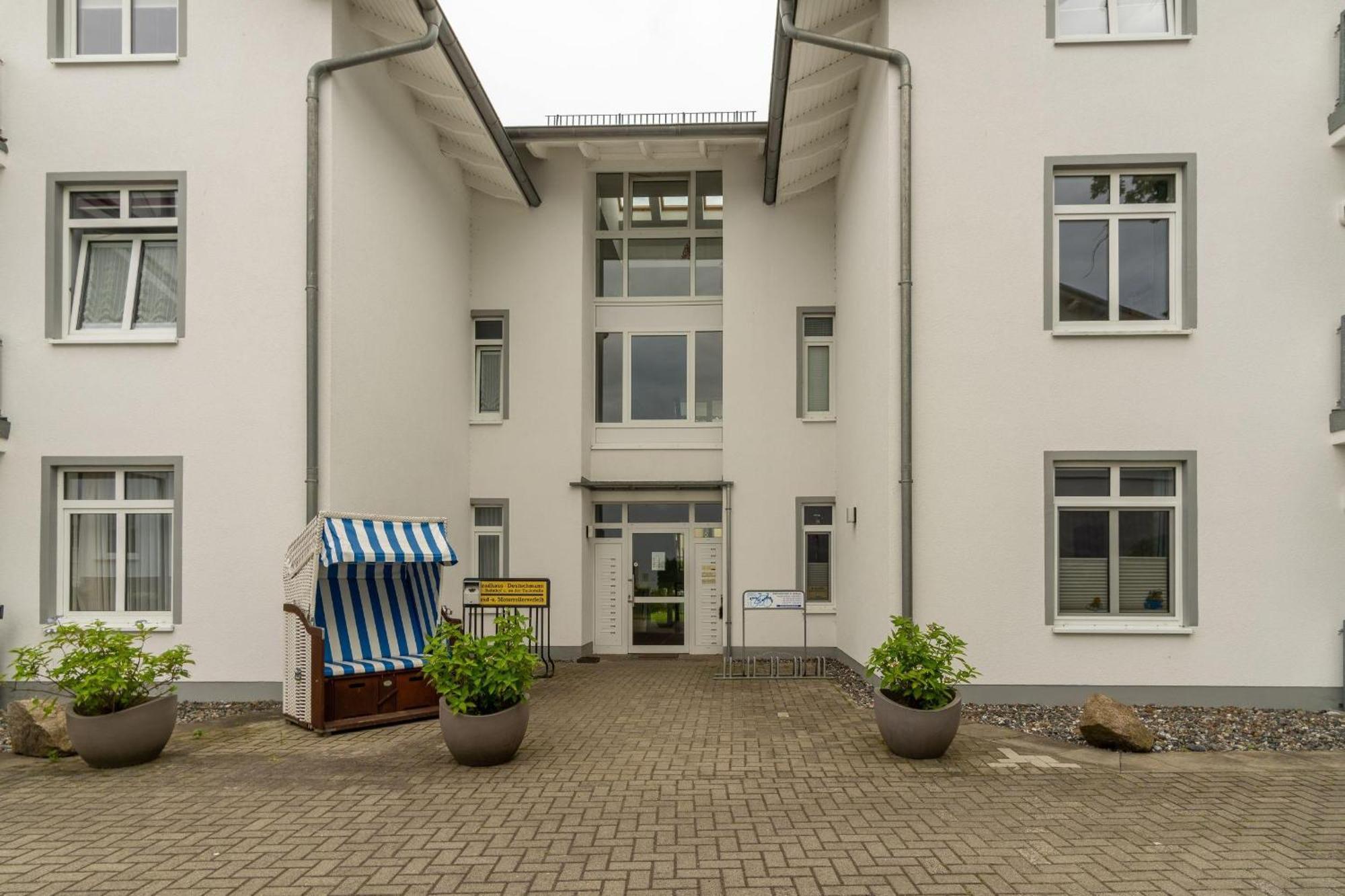 19 Residenz Dünenstraße In Binz, Balkon, Strandnah, Mit Tg Stellplatz, 1-raum * Ostseebad Binz